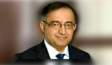 Bir doktor daha koronavirüsten hayatını kaybetti