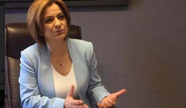 ‘Kadınlara hijyen ürünleri ücretsiz sağlansın’ ‘Kadınlara hijyen ürünleri ücretsiz sağlansın’